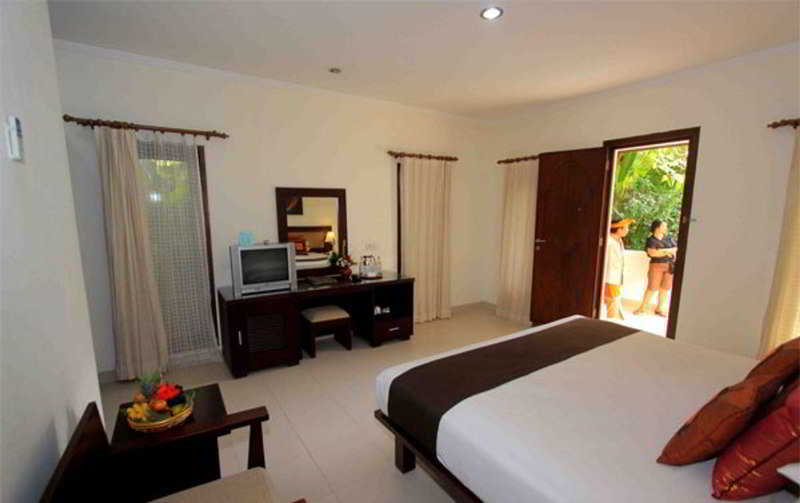 Puri Raja Hotel Legian  Exterior photo