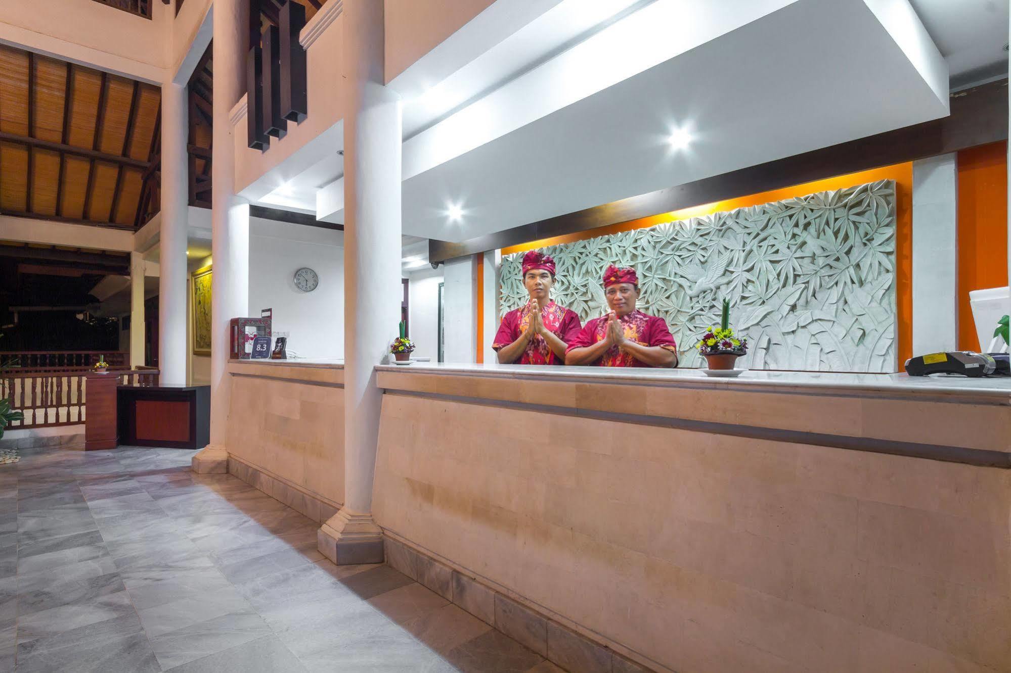 Puri Raja Hotel Legian  Exterior photo